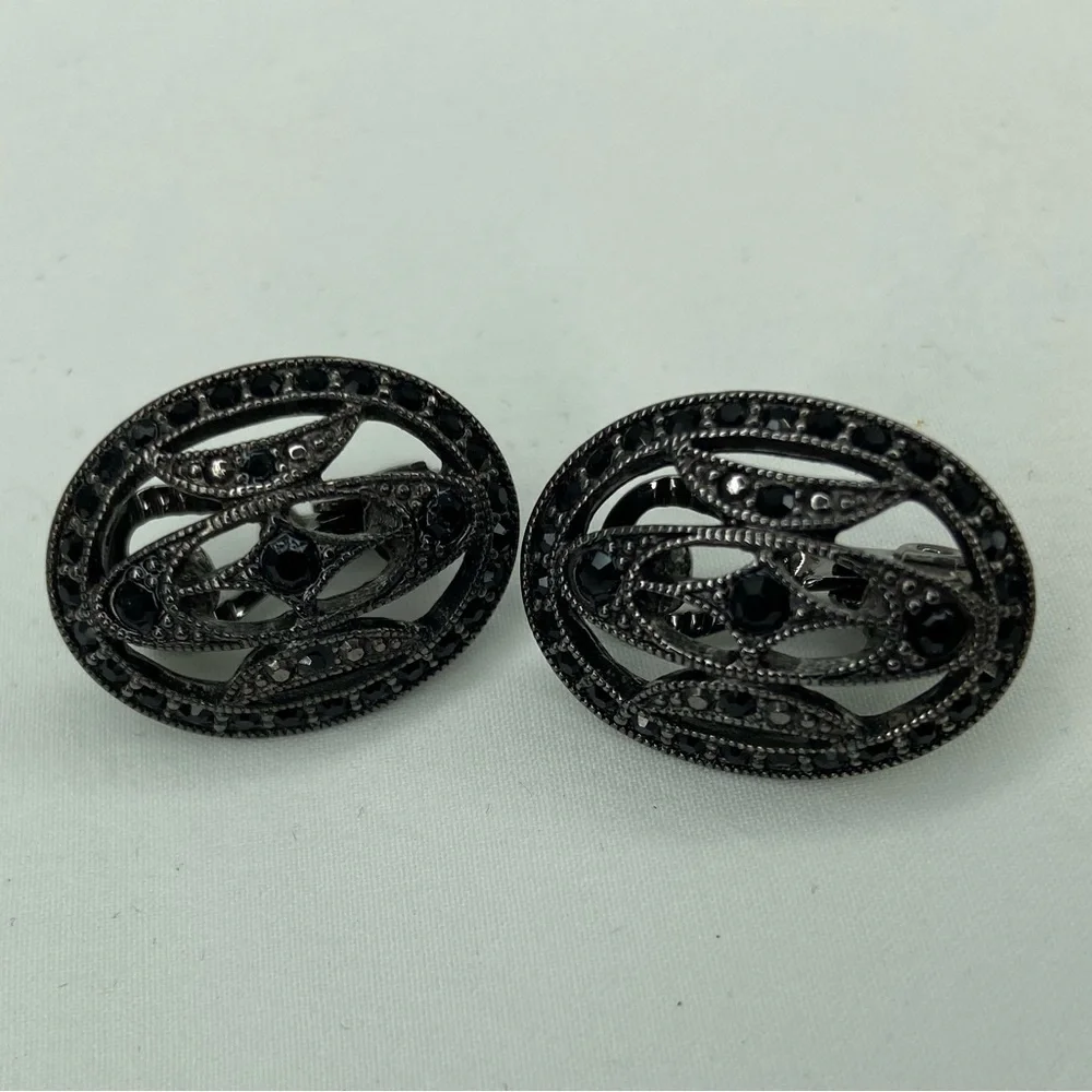 Vintage Monet Oval‎ Clip On Earrings Black Rhinestone Art Deco Style
